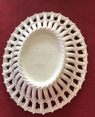 Antique Ivory WEDGWOOD CREAMWARE TWIG FRUIT BASKET BOWL With Plate Stand 10