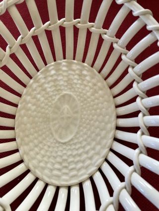 Antique Ivory WEDGWOOD CREAMWARE TWIG FRUIT BASKET BOWL With Plate Stand 8