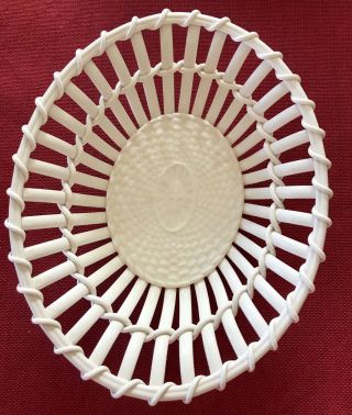 Antique Ivory WEDGWOOD CREAMWARE TWIG FRUIT BASKET BOWL With Plate Stand 9