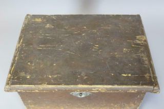 RARE EARLY 18TH C PENNSYLVANIA BIBLE BOX IN BEST SPANISH BROWN PAINT 5