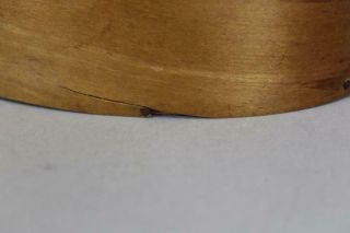 A GREAT 19TH C ENFIELD CT SHAKER THREE FINGER OVAL BOX VARNISH SURFACE 10