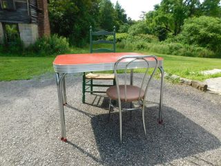 Vintage c1958 Mid Century Modern Ice Crackle Red & Chrome Kitchen Table 8