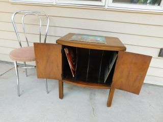 Early Mid Century Deco Moderne Walnut 2 Door Record Cabinet Chair - side End Table 7