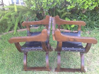 Vintage Savonarola Chair Italy With Crest Back Wooden.  Carving Design 6