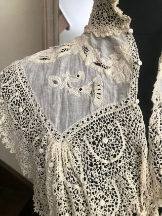 EXCEPTIONAL 1850 ' s IRISH LACE CAPLET with high collar boned Hand embroidery 5