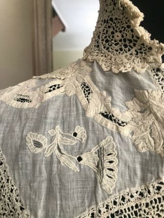 EXCEPTIONAL 1850 ' s IRISH LACE CAPLET with high collar boned Hand embroidery 6