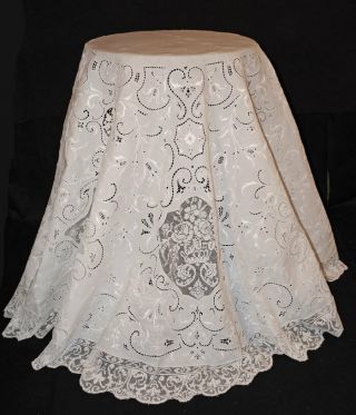 Antique Italian Embroidered Linen Lace Tablecloth 86 