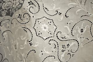 Antique Italian Embroidered Linen Lace Tablecloth 86 