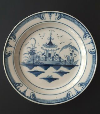 18th Century Pearlware Or Creamware Blue And White Chinese Pattern Plate