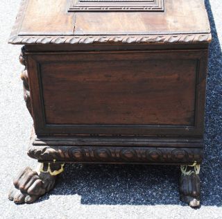 Antique Coffer Trunk Chest Possibly From England - Rare - Huge Carvings & Crest 8