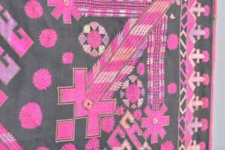 ANTIQUE KOHISTAN KUTCH PHULKARI SILK EMBROIDERY TEXTILE INDIA PAKISTAN SWAT VALL 6