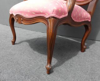 Vintage Ethan Allen French Country Carved Pink Accent Chair Dragonfly Print 8