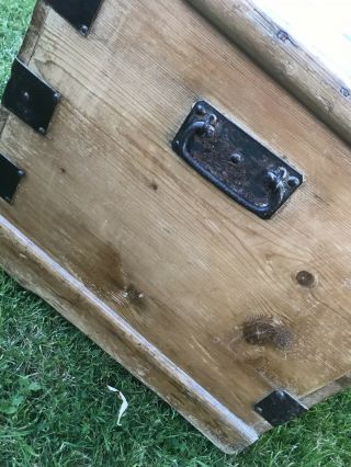 Victorian Pine Bedding Box Wooden Storage Box Chest 7