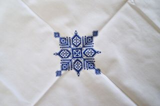 Embroidered Tablecloth Blue Handmade Vintage Moroccan Embroidered 12 napkins 4