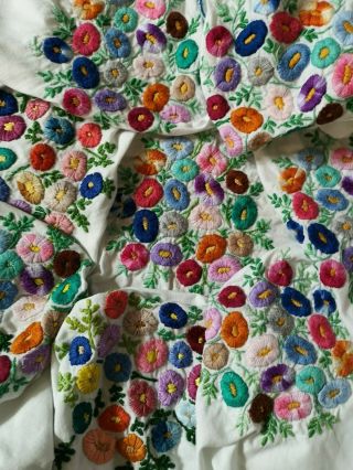 LARGE VINTAGE HAND EMBROIDERED POSIES FLORAL FLOWER TABLECLOTH FOR REPURPOSING 2