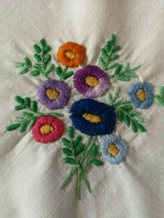 LARGE VINTAGE HAND EMBROIDERED POSIES FLORAL FLOWER TABLECLOTH FOR REPURPOSING 8