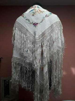 ANTIQUE 1930s VINTAGE SHAWL HAND EMBROIDERED SILK PIANO FRINGE 2