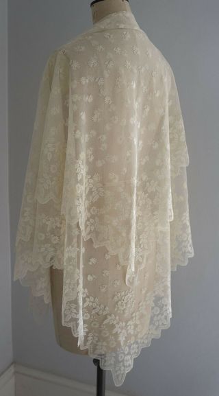 Antique embroidered net lace veil / shawl 2