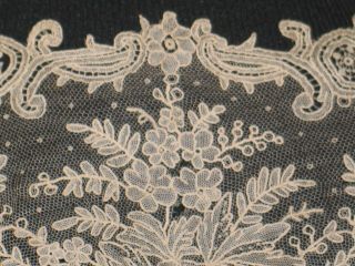 Antique Belgian Point de Gaze Lace Collar Handmade Bobbin Lace Dress Front 2