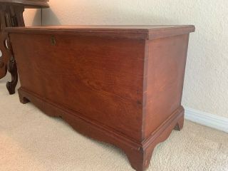 SOLID ANTIQUE 19TH C CHIPPENDALE COUNTRY BLANKET CHEST / Rare Medium size 5