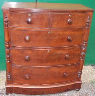 Fine Antique Mahogany Bow Front Chest Of Drawers