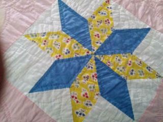 Vintage Feedsack Fabric Star Quilt 30s 40s Floral Novelty Pink Accents 70x95 5