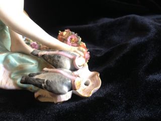 1880s Meissen - Venus w Apple & Cupid riding in a Glorious Open Shell Chariot 11