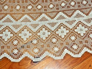FABULOUS ANTIQUE HAND CRAFTED FILLET LACE LARGE TABLECLOTHS BEDSPREAD C 1930 ' S 5