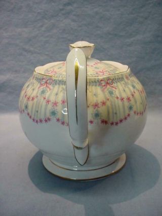 Queen Anne Royal Bridal Gown Teapot - 4 Cup 3