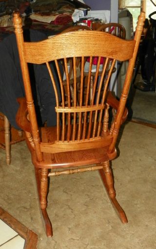Oak Spindle Rocker / Rocking Chair (R157) 5