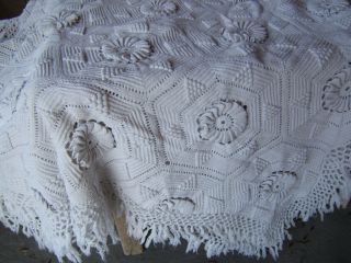 ANTIQUE french QUILT BEDSPREAD CROCHET BED COVER SOUTH KNITTED CROCHETED.  roses 10