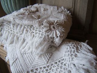 ANTIQUE french QUILT BEDSPREAD CROCHET BED COVER SOUTH KNITTED CROCHETED.  roses 3