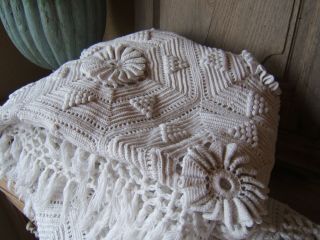 ANTIQUE french QUILT BEDSPREAD CROCHET BED COVER SOUTH KNITTED CROCHETED.  roses 5