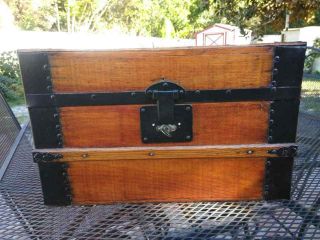 Refinished doll trunk with key 7