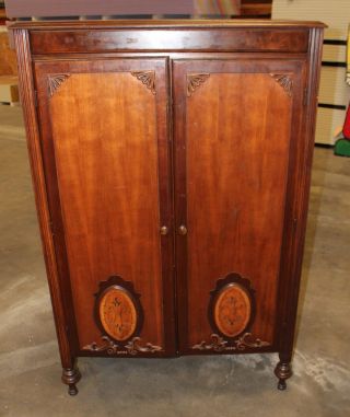 Antique Early 20th Century Two Door Mahogany,  Maple & Oak Wardrobe 2