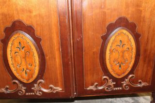 Antique Early 20th Century Two Door Mahogany,  Maple & Oak Wardrobe 6