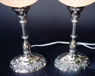 PAIR VINTAGE SILVER PLATE MANTLE LAMPS WITH ETCHED/FROSTED HURRICANE SHADES 3