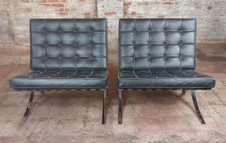Barcelona Chairs - Vintage Black Leather Seats - A Pair 4