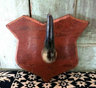 Old Primitive Cow Horn Wall Mount Coat Hat Hook Wood Painted Plaque Western