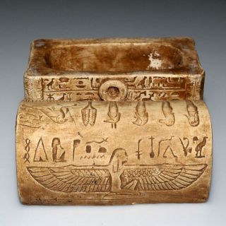 MUSEUM QUALITY ROMAN ERA EGYPTIAN WHITE STONE DECORATED SAFE BOX CIRCA 100 - 400 A 6