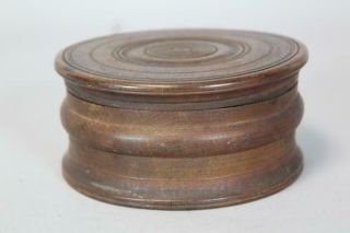 A RARE LATE 18TH C TURNED AND DECORATED COVERED PATCH JAR IN OLD SURFACE PATINA 3