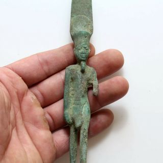 CIRCA 1000 - 500 BC EGYPTIAN BRONZE GODDESS STATUE - INTACT 4