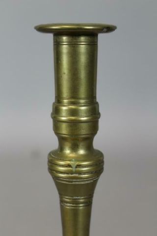 A FINE LATE 17TH C TURNED BRASS CANDLESTICK CONTINENTAL C1690 - 1720 IN OLD PATINA 7