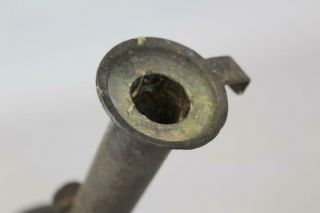 A RARE 18TH C ROLLED IRON HOGSCRAPER CANDLESTICK IN OLD GRUNGY BLACK SURFACE 10