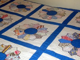 Vintage 30 ' s Grandma ' s Garden Cotton Feed Sack Quilt.  Double Sz.  Hand Quilted 5