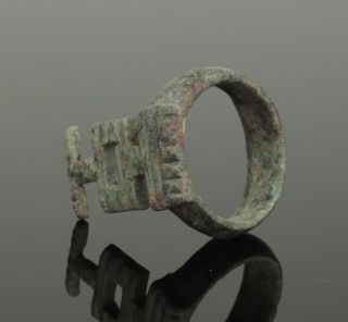 Ancient Roman Bronze Ring Key 2nd Ad 011