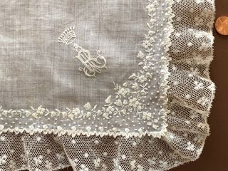 19th C.  White Embroidered And Valenciennes Lace Handkerchief W Coronet Collector