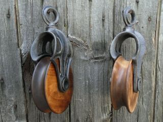 TWO Antique/VINTAGE CAST Iron AND WOOD PULLEYS ORNATE RUSTIC DECOR 4