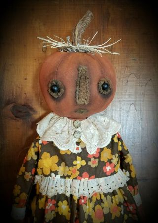 ☆ Primitive Folk Art Halloween Fall OOAK Pumpkin Doll w/Basket Sit or Hang ☆ 11