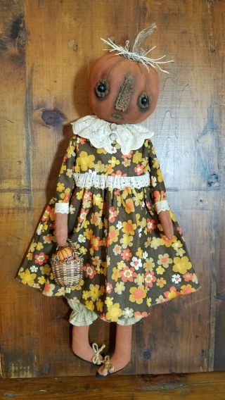 ☆ Primitive Folk Art Halloween Fall OOAK Pumpkin Doll w/Basket Sit or Hang ☆ 3